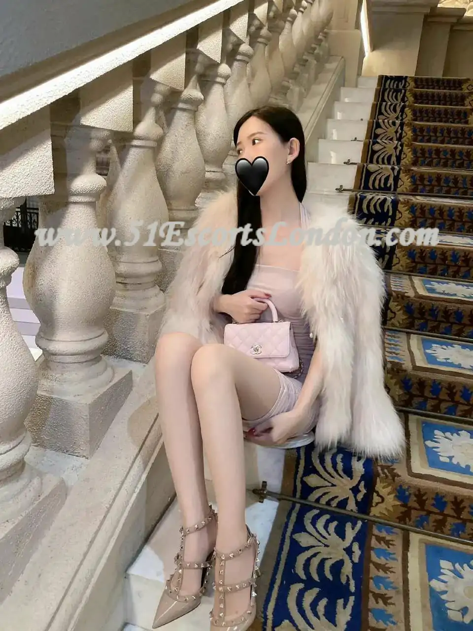 Mimi, 51 Escorts London