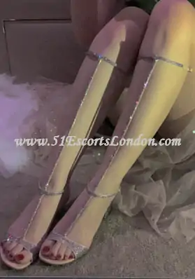 Zhuzhu, 51 Escorts London